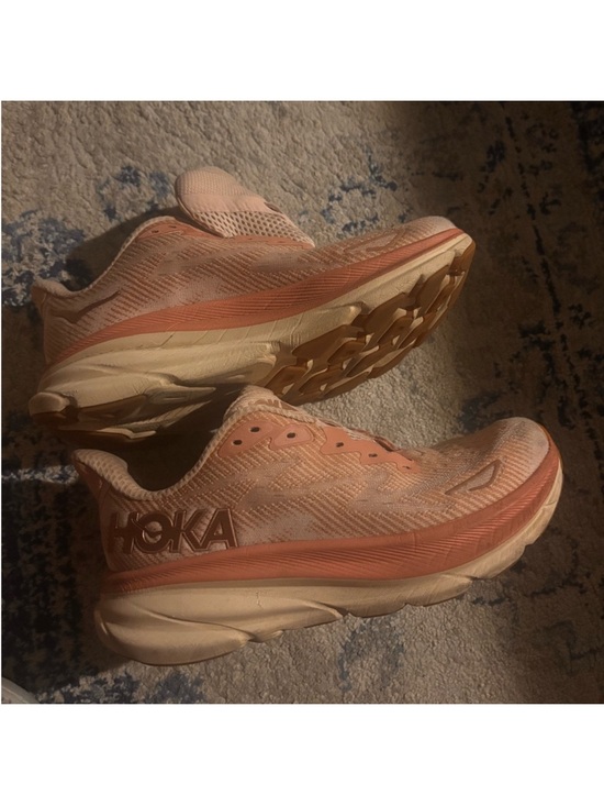 Hoka Shoes - Women’s Hoka Clifton 9 Sneakers